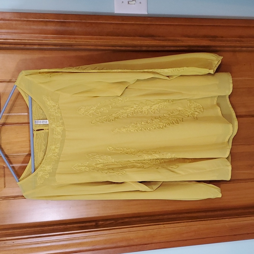 MONORENO Boho Pineapple Yellow Color Chiffon Lined Size Medium Tunic